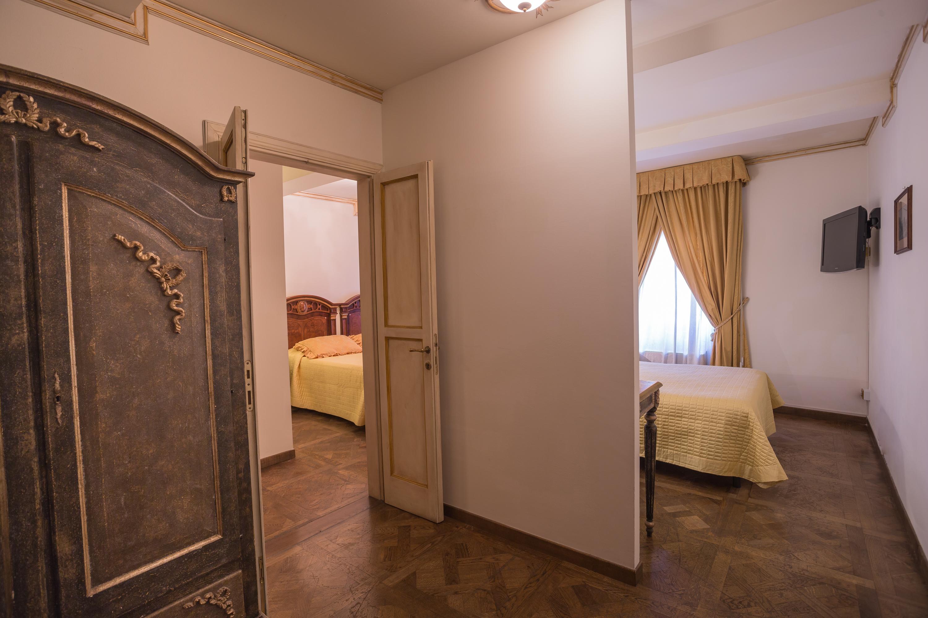Hotel Palazzo Alexander Lucca Exterior photo