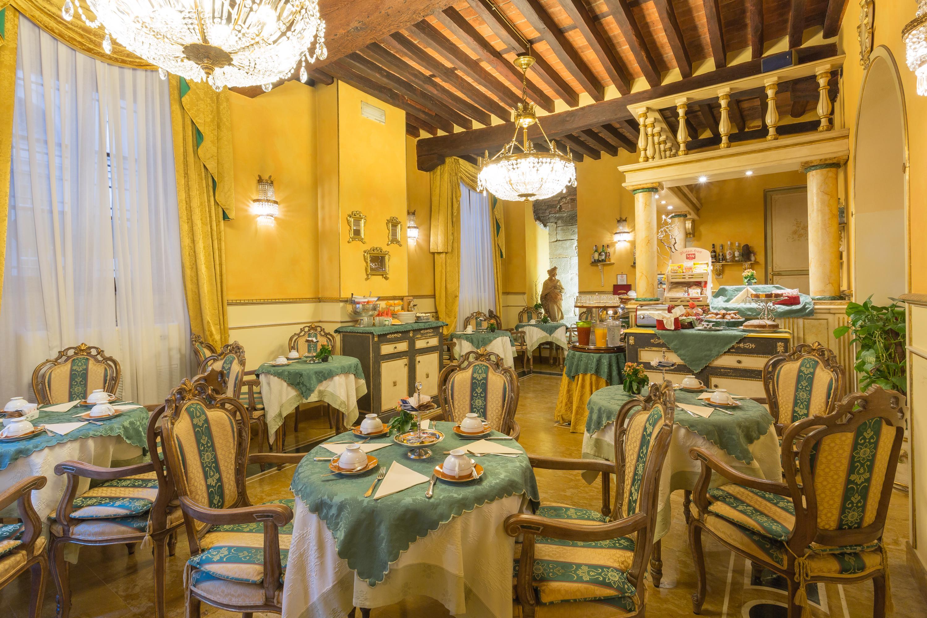 Hotel Palazzo Alexander Lucca Exterior photo